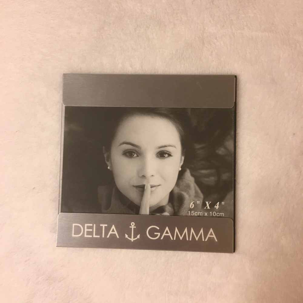 Delta Gamma 6X4 Picture Frame